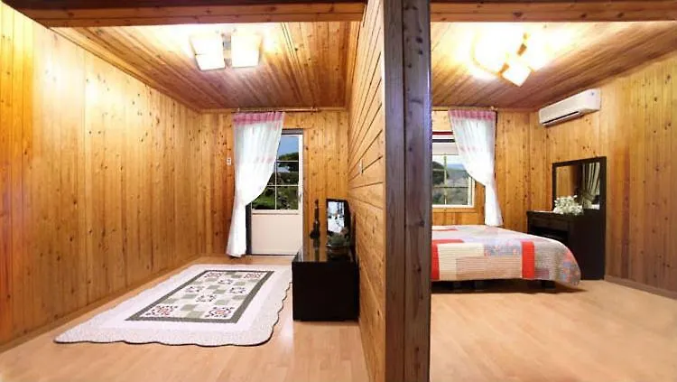 Country house Ggotmuche Pension Jeju